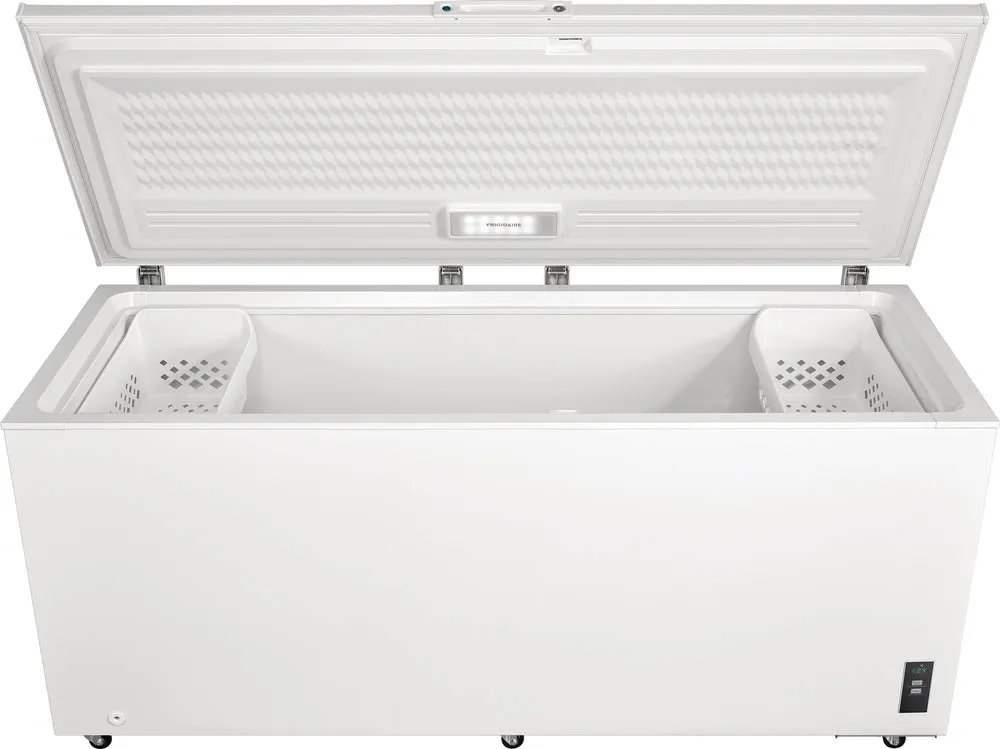 Frigidaire White Chest Freezer Manual Defrost (19.8 Cu. Ft.) - FFCL2042AW