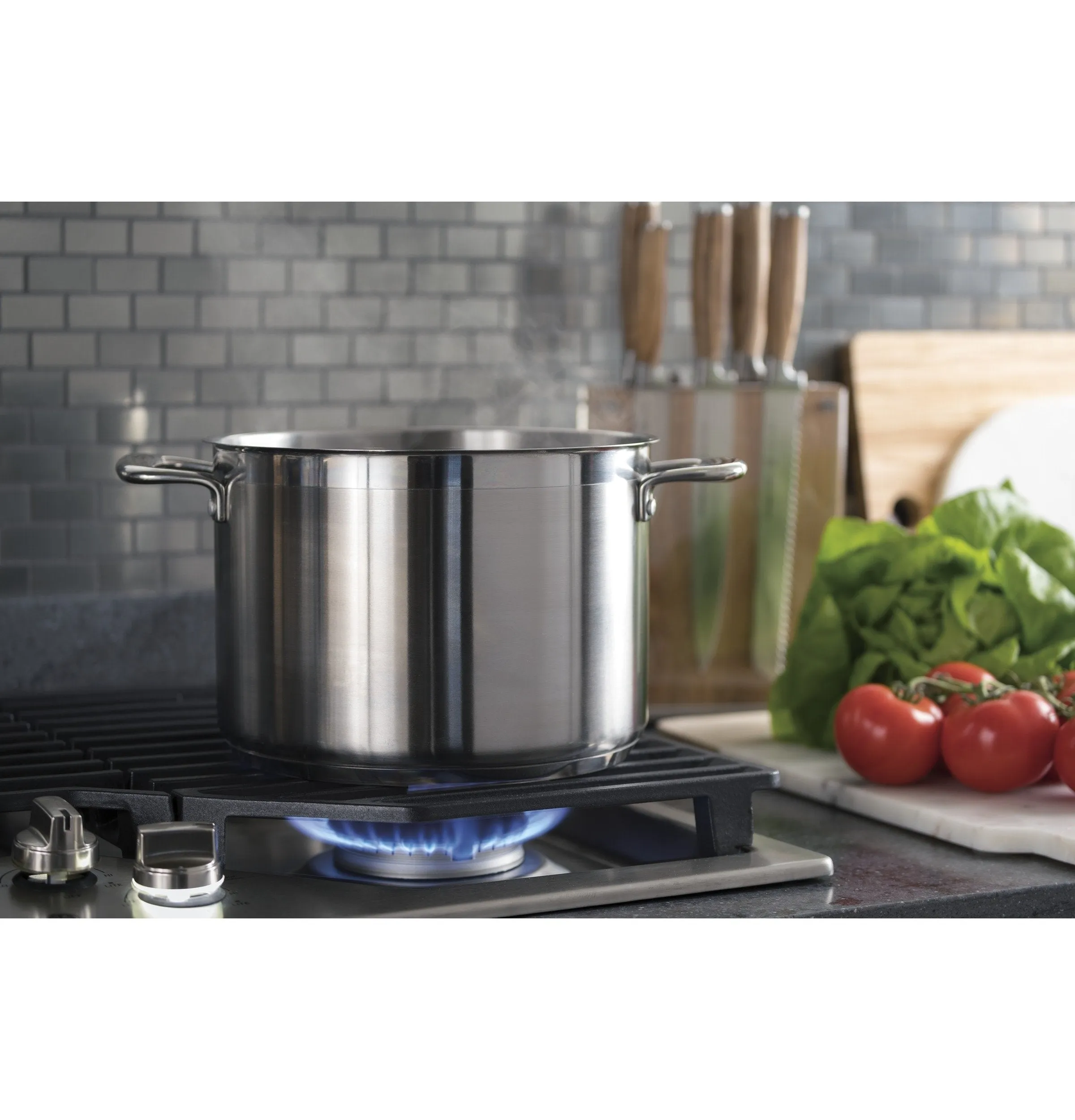 GE Profile Stainless Steel 30" Built-In Gas Cooktop - PGP9030SLSS