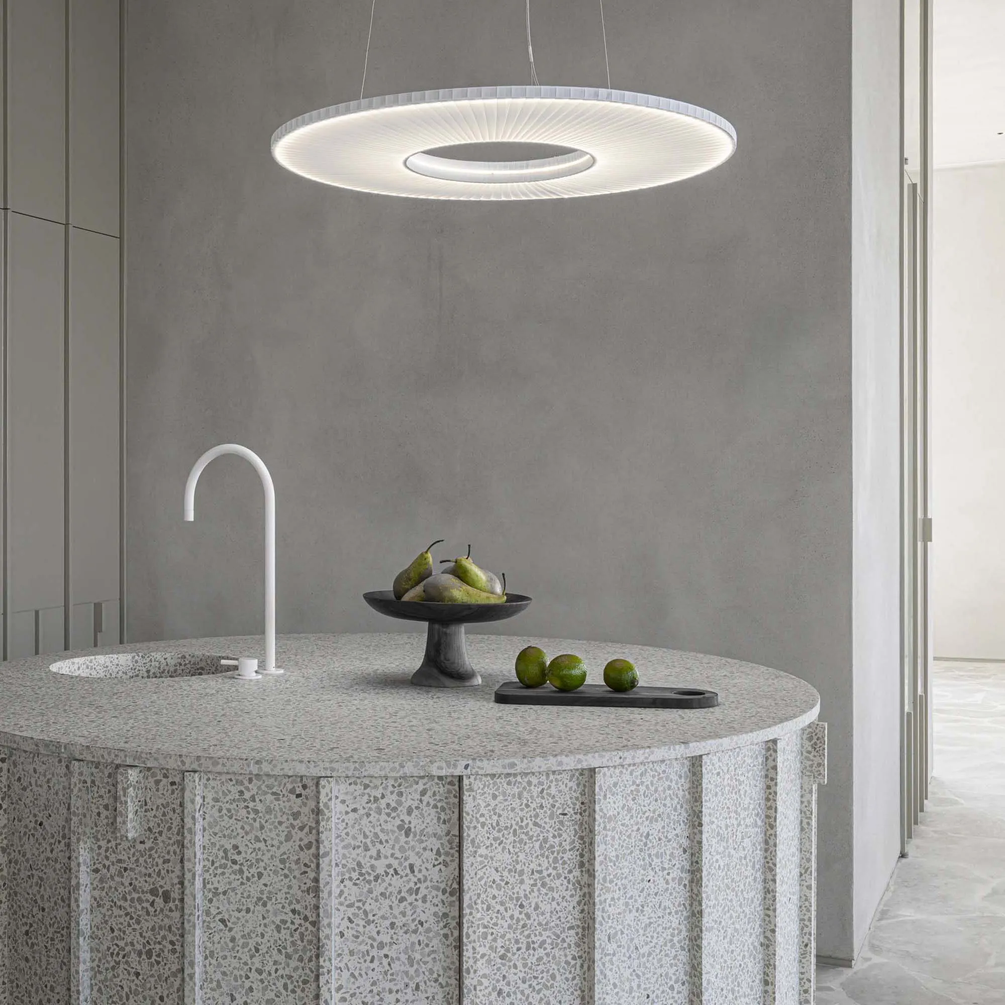 Iris Horizontal LED Pendant Light