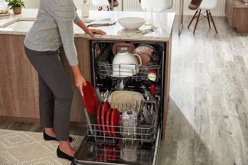 KitchenAid White Dishwasher with ProWash™ (47 dBA) - KDFE104KWH