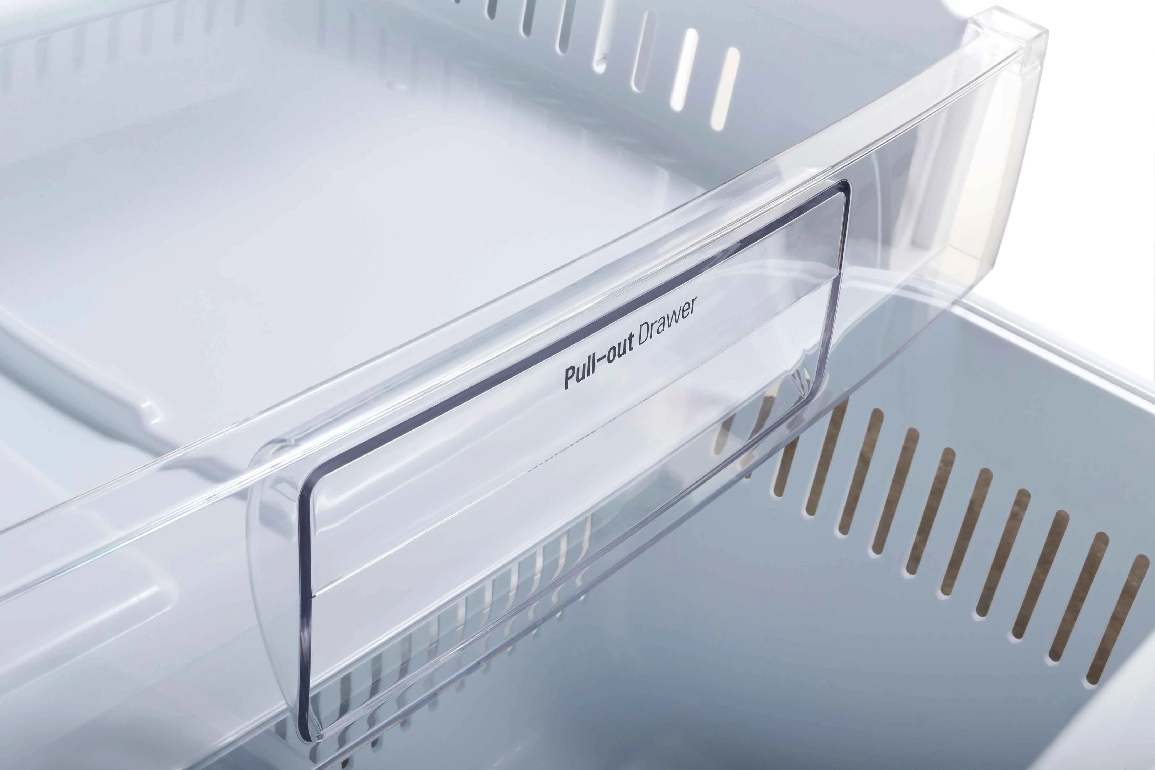LG 30" White French Door Refrigerator (22 cu. ft.) - LRFNS2200W