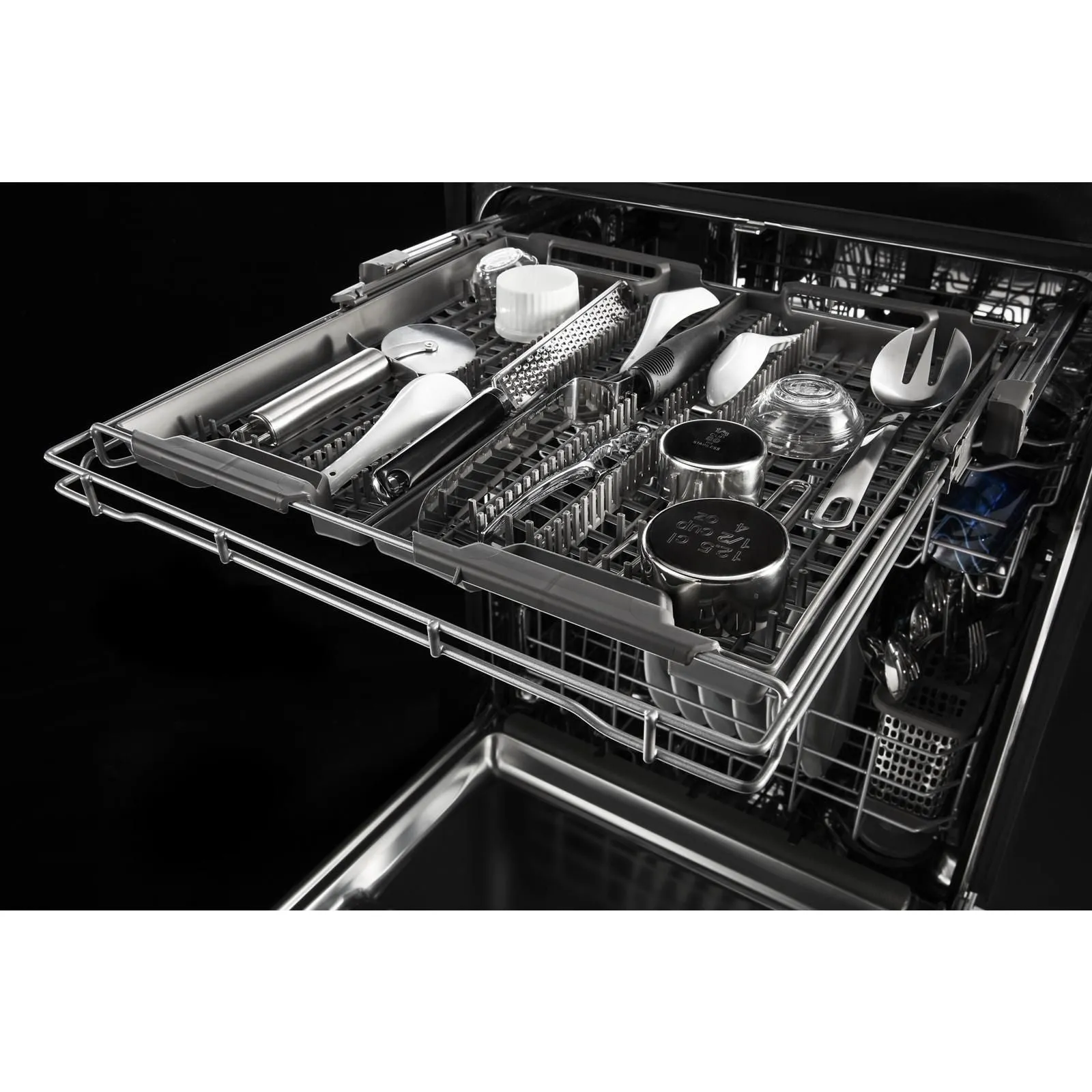 Maytag Fingerprint Resistant Stainless Steel 24" Dishwasher (48 dBA) - MDB8989SHZ
