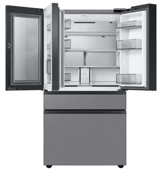 Samsung Stainless Steel BESPOKE 36" 4-Door French-Door Counter-Depth Refrigerator with Beverage Centre (22.8 cu.ft.) - RF23BB8600QLAA