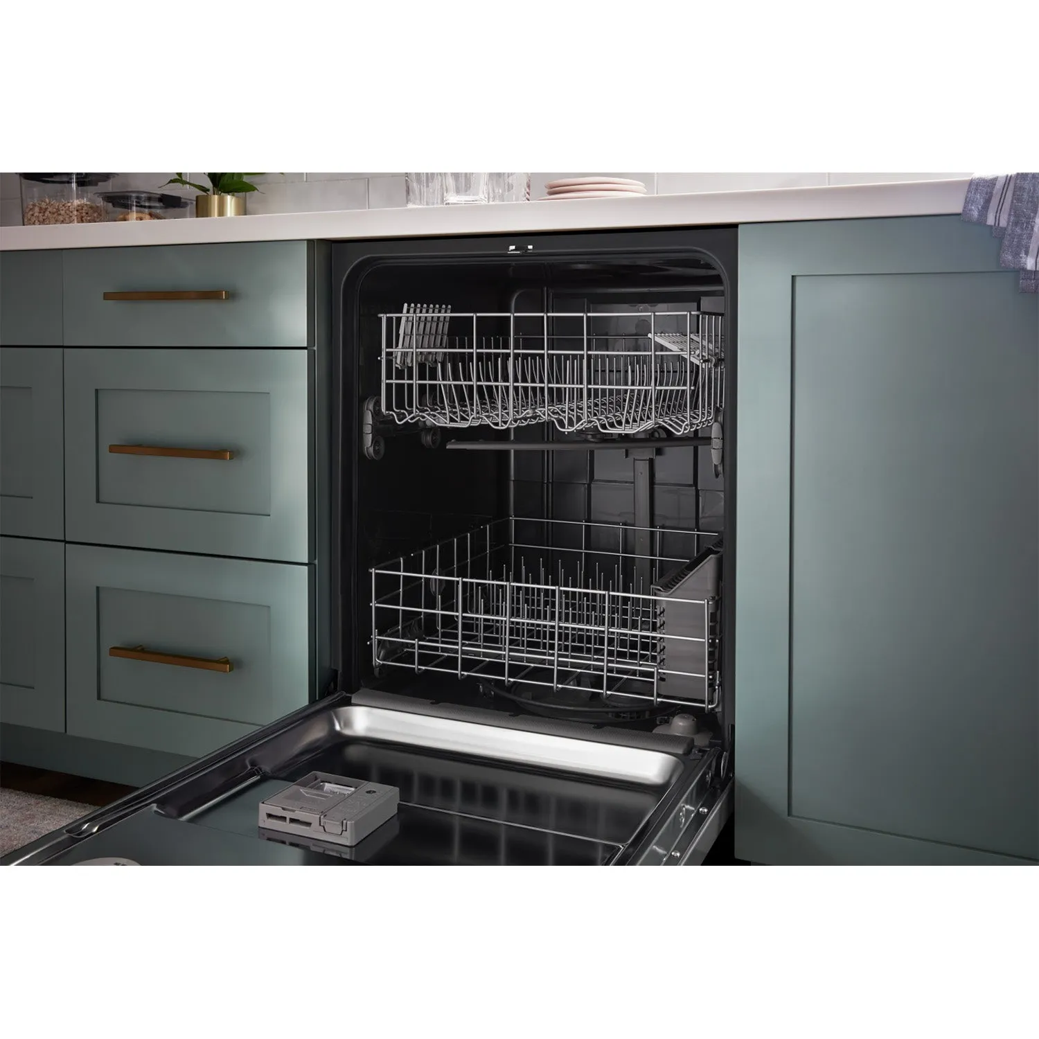 Whirlpool 24" Fingerprint Resistant Stainless Steel Dishwasher (55 dBA) - WDP540HAMZ