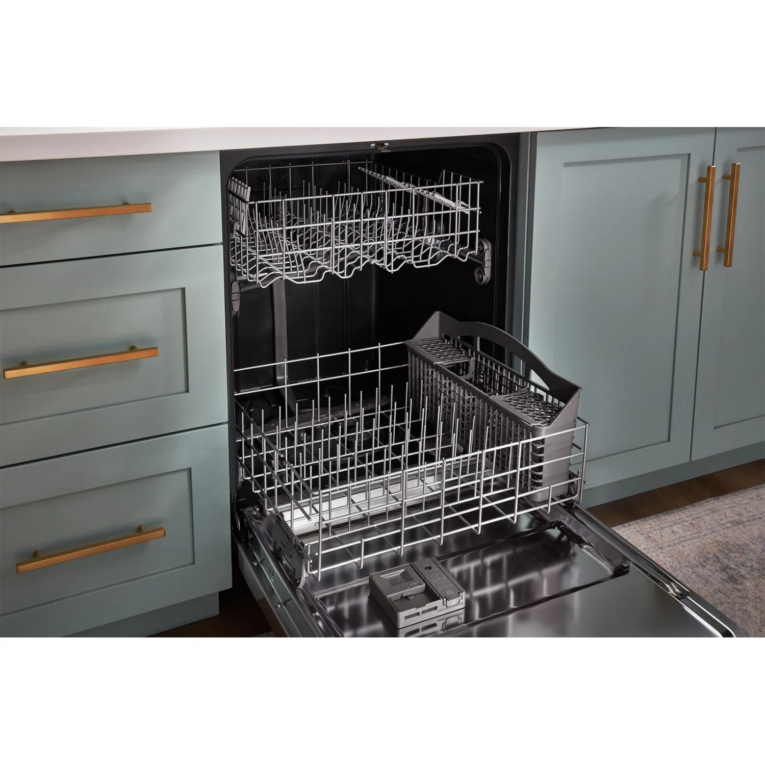 Whirlpool 24" Fingerprint Resistant Stainless Steel Dishwasher (55 dBA) - WDP540HAMZ