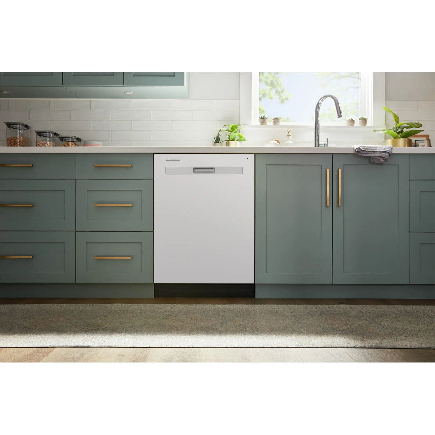 Whirlpool 24" White Dishwasher (55 dBA) - WDP540HAMW